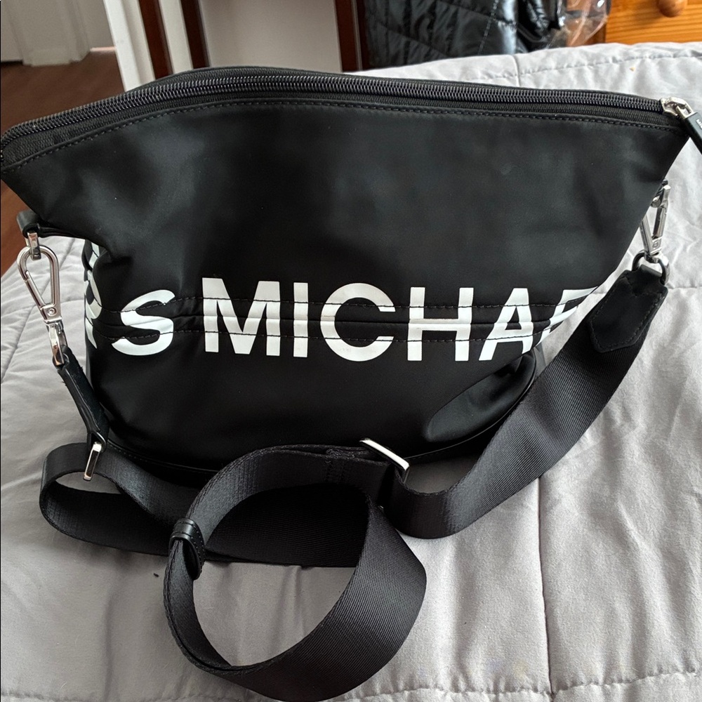 AUTHENTIC MICHAEL KORS Crossbody Bag